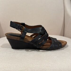 Sofft Stylish Black Leather Wedge Sandals size 6.5